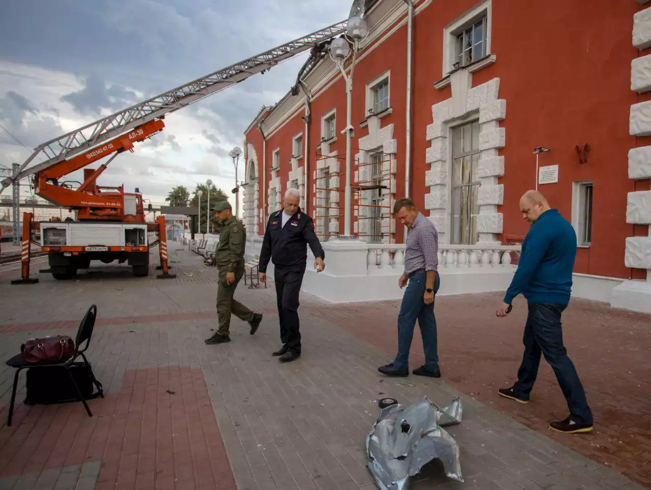 Guerra Ucraina news, drone Kiev su stazione di Kursk: cinque feriti