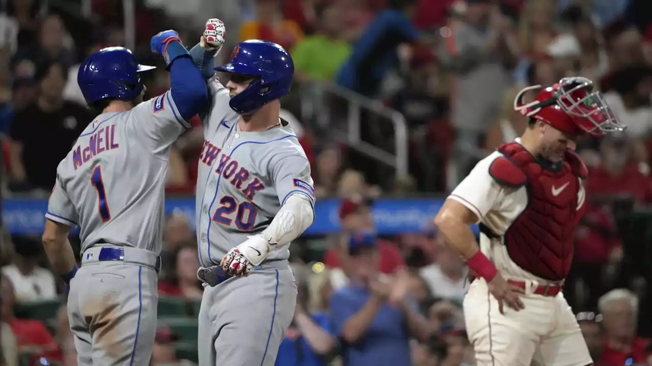 Mets extend winning streak to four games with a 13-2 rout of the struggling Cardinals