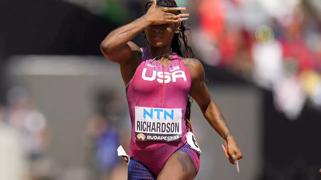 Richardson and 3 rivals advance easily through 100-meter heats at worlds