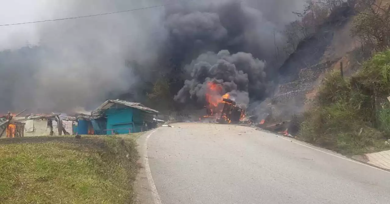 Video: al menos 12 heridos deja explosión de carrotanque con gas natural en el Oriente de Antioquia