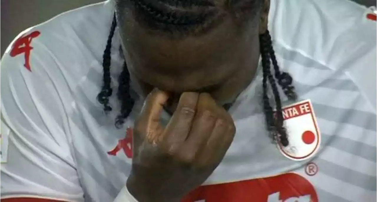 | Hugo Rodallega llora desconsolado luego de lesionarse ante Unión Magdalena