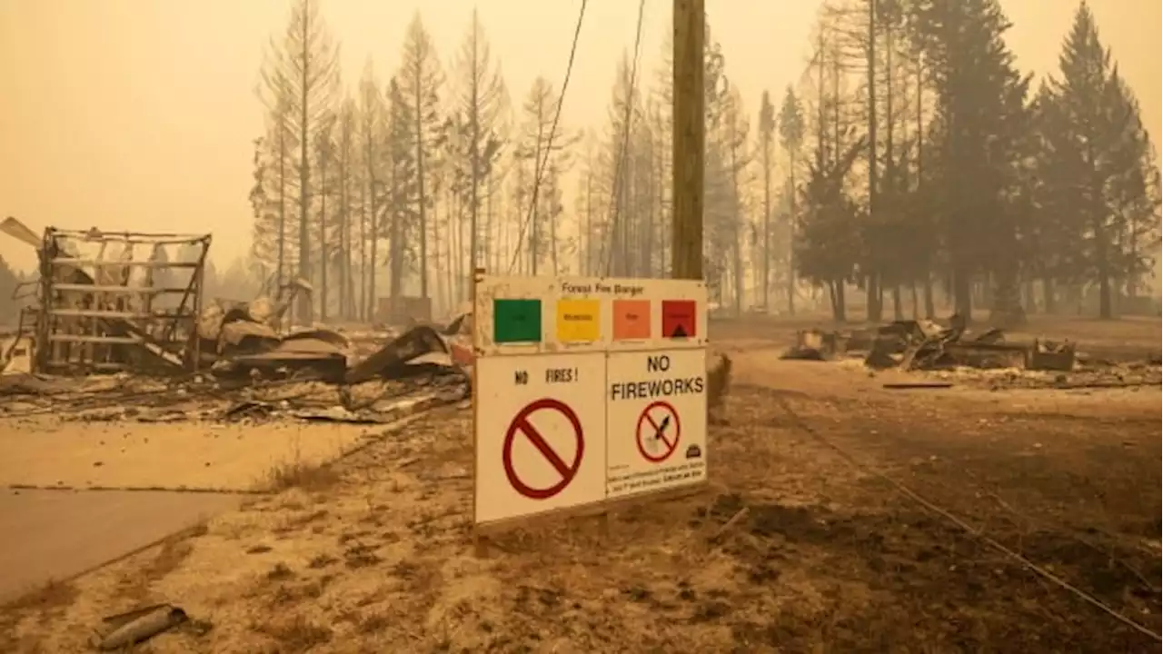 Wildfire fight continues in B.C., with thousands out of their homes and buildings burned to the ground