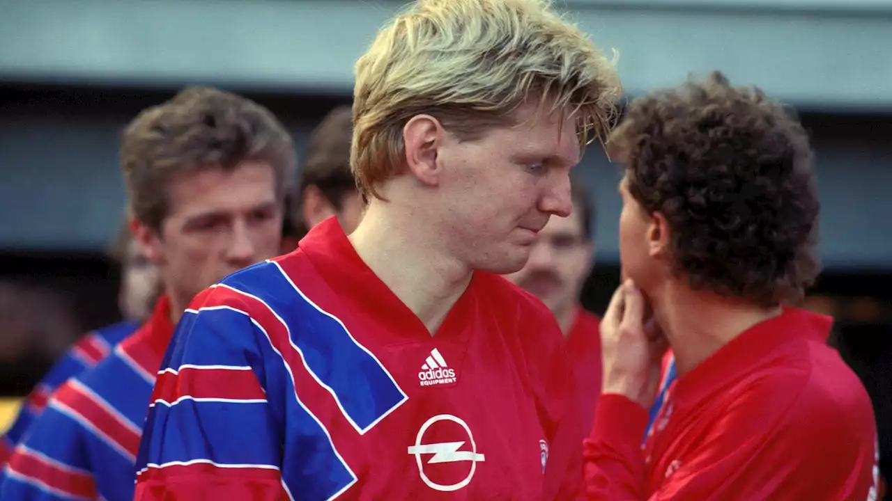 Kein Tag wie jeder andere: Stefan Effenberg bekommt erste Gelb-Rote-Karte in der Bundesliga