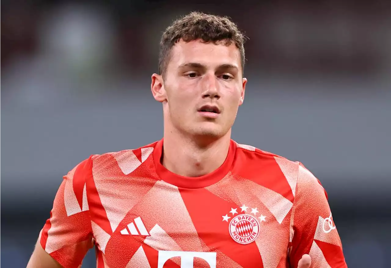 Man United star's place questioned amid source's Benjamin Pavard reveal