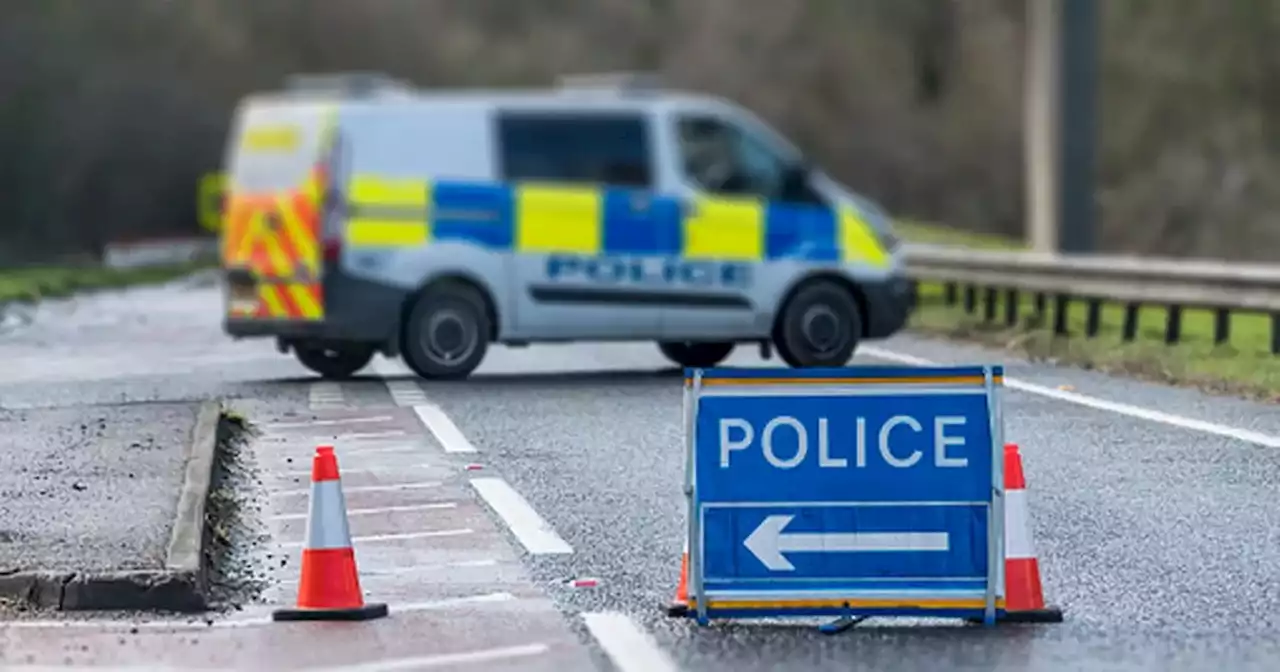 Glasgow city centre street closed after 'cyclist came off bike'