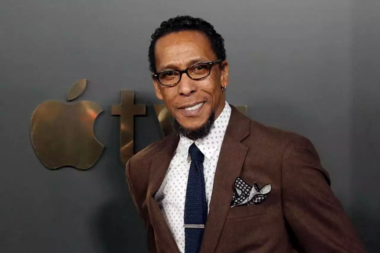 Former castmates remember Emmy-winning actor Ron Cephas Jones after death at 66