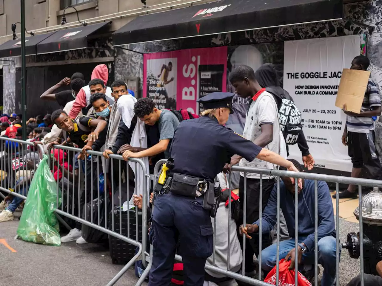 La legge dell'81, la crisi abitativa e l'onda migratoria: viaggio nella crisi di New York