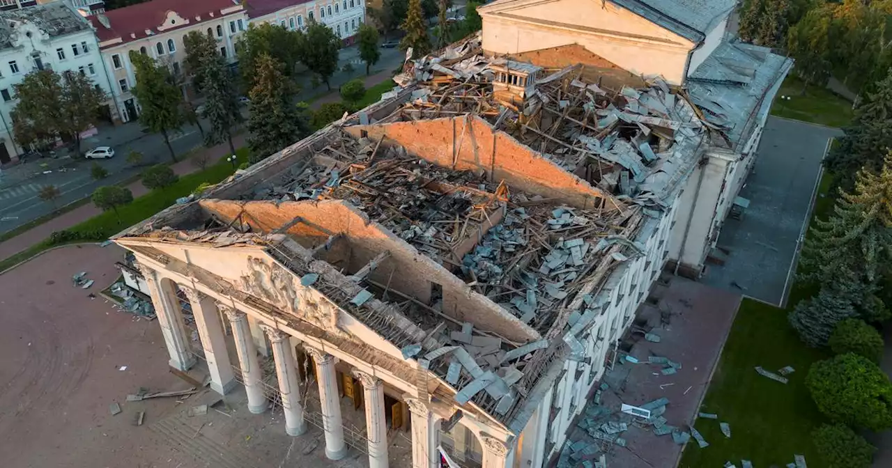 Zelenskiy vows retaliation over Chernihiv missile strike as drones hit Russian train station