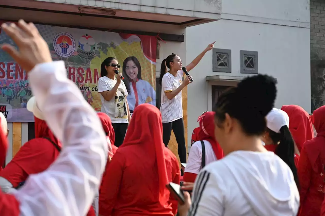 Semarakkan HUT RI dengan Gaya Hidup Sehat, Staf Khusus Menpora Alia Gelar Senam Seru Bersama Warga