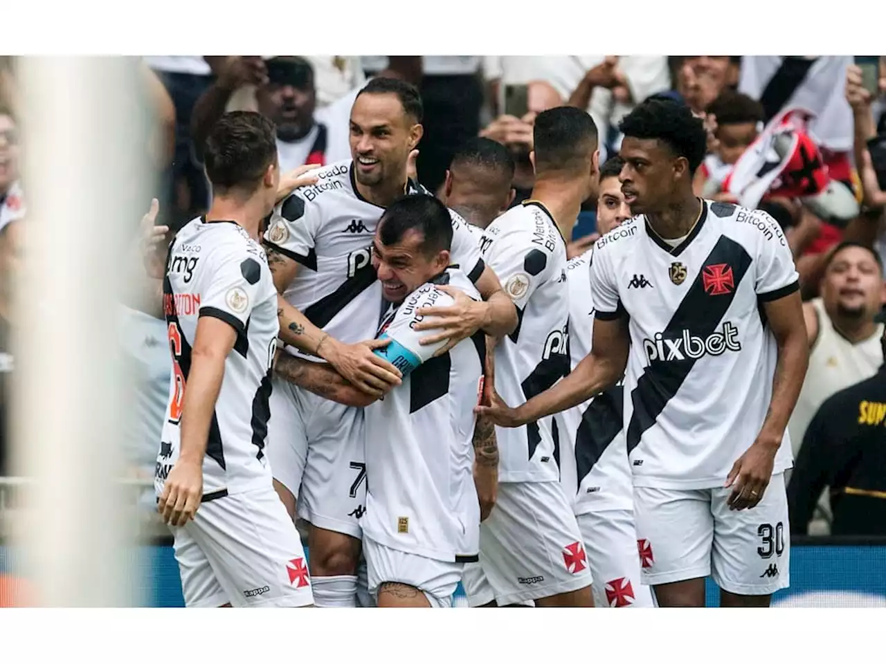 ATUAÇÕES: Com retorno da torcida, Vasco vence o Atlético-MG no Maracanã