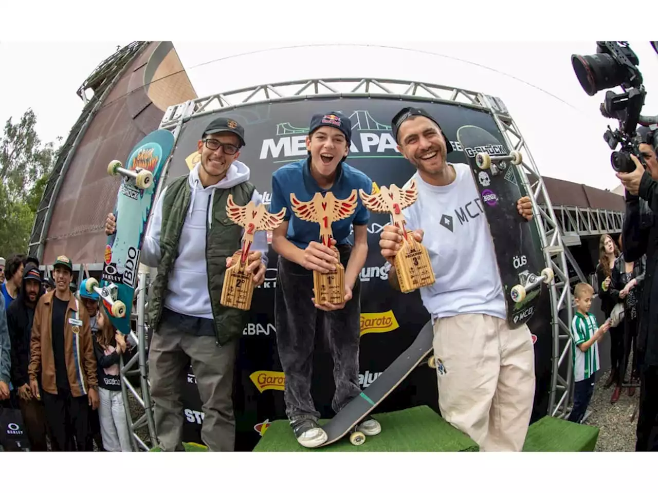 Gui Khury é bicampeão do Mega Park, complexo de skate no terreno dos próprios avós