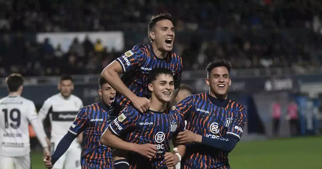 El doblete de Ramón Sosa para Talleres ante su ex club: su festejo que molestó a Gimnasia | Fútbol