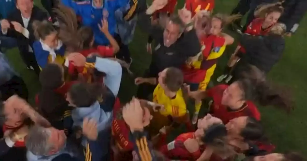 Spain head coach Vilda ignored by players during World Cup final celebrations