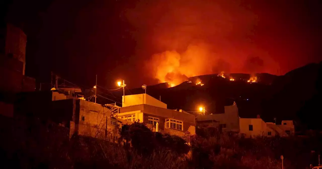 4,000 more evacuated as wildfires in Tenerife 'out of control'