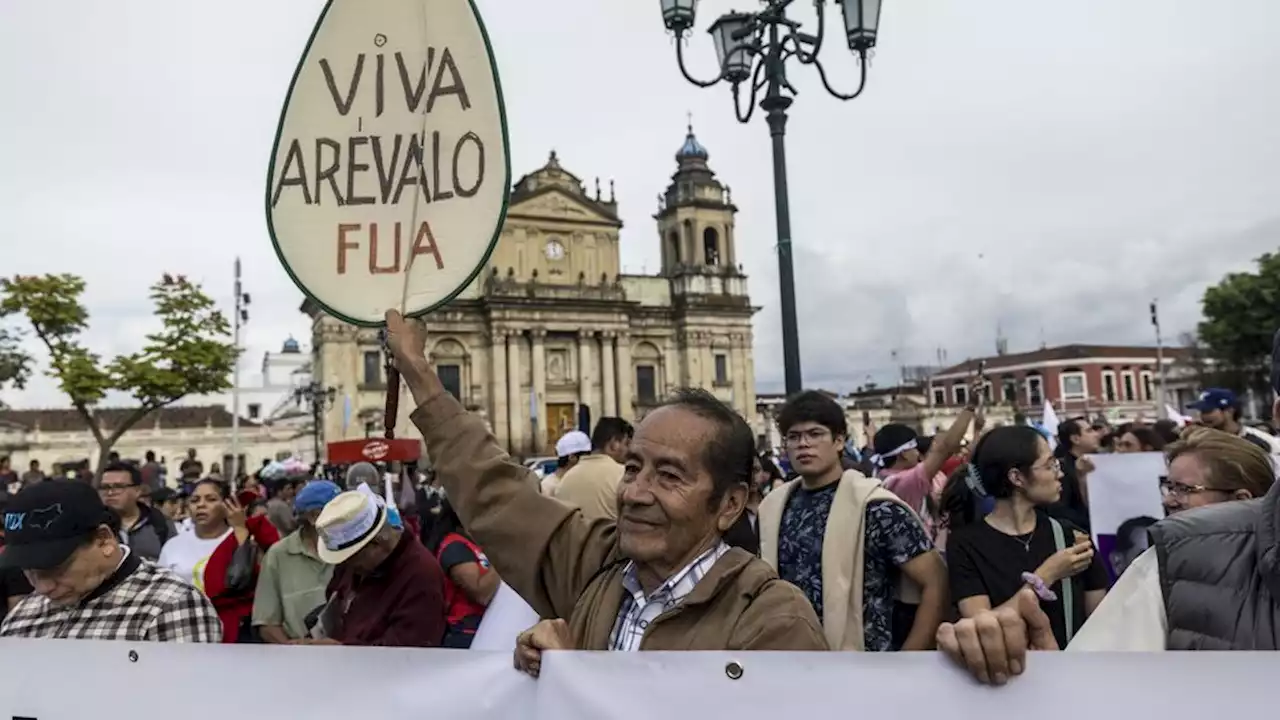 La Corte Suprema habilitó al partido Semilla que un fiscal quería proscribir | El socialdemócrata Bernardo Arévalo, favorito para el balotaje en Guatemala