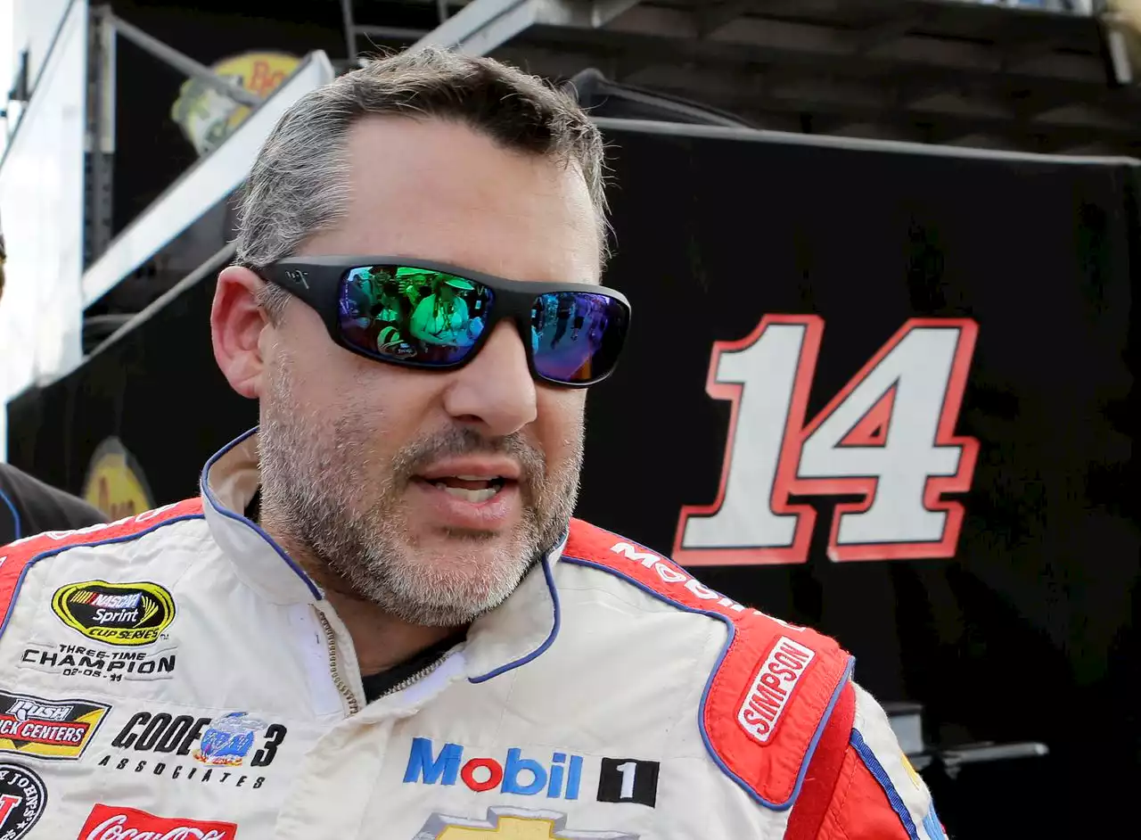 Racing world praying for Tony Stewart, team after driver killed in reported road rage incident