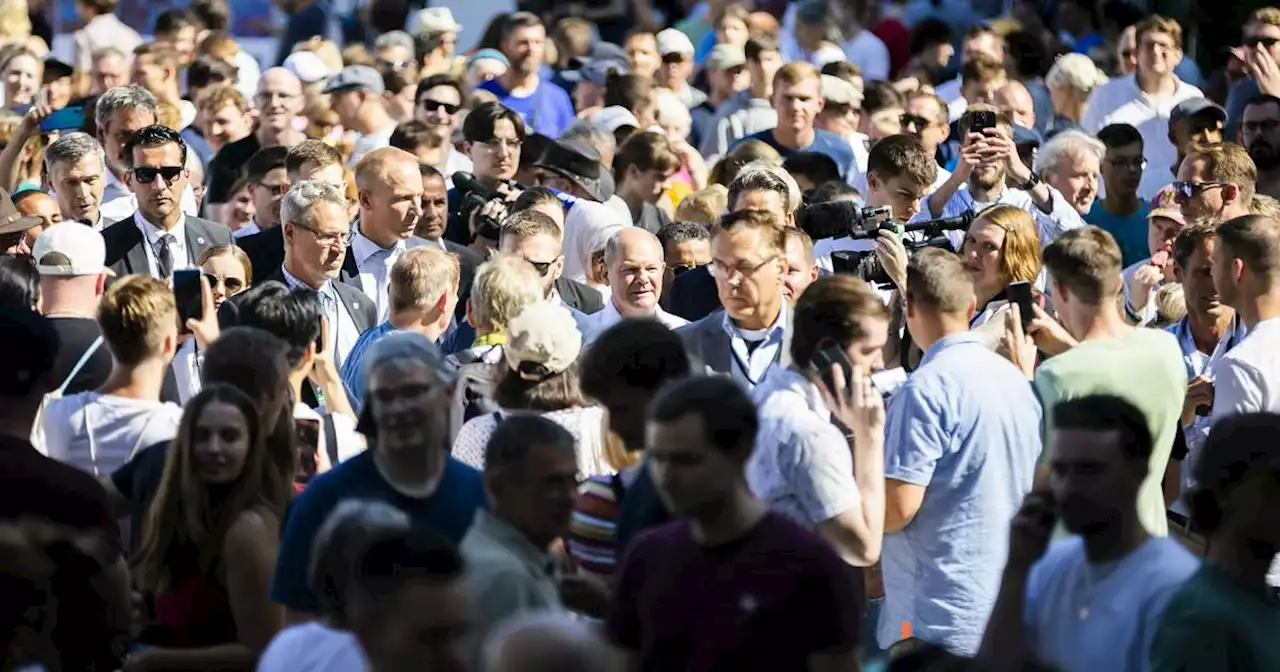 Bundeskanzler stellt sich den Fragen der Bürger: Bundeskanzler Olaf Scholz, der Kümmerer