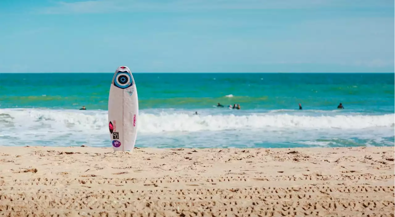 Francisca Veselko fecha Lacanau Pro de surf em França com terceiro lugar