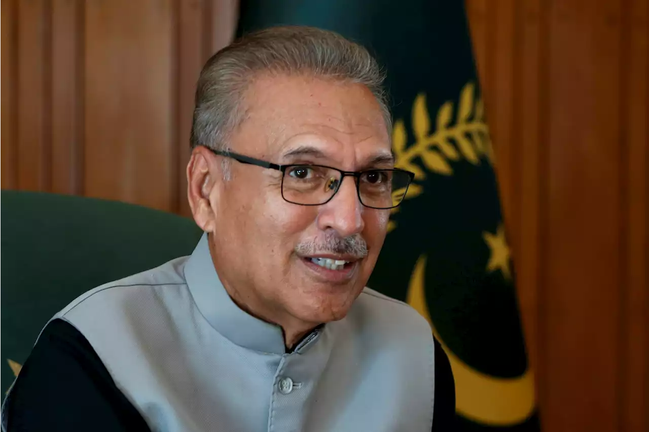 Pakistan's president refuses to sign new national security laws