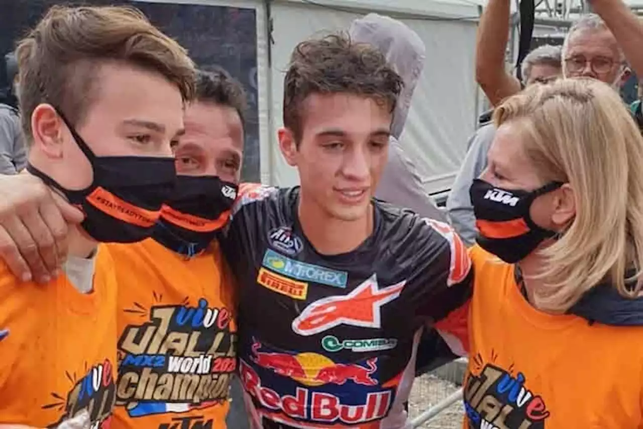 Tom Vialle (KTM): Tränen der Freude mit der Familie