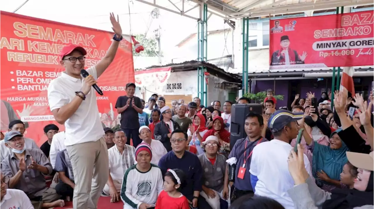 Sandiaga Uno Beri Bantuan Modal Usaha ke Disabilitas dan Sembako Murah Bagi Masyarakat Manggarai