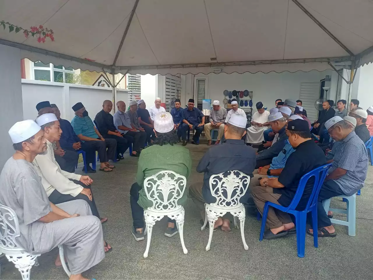 Suasana hiba majlis tahlil di kediaman keluarga arwah Heikal