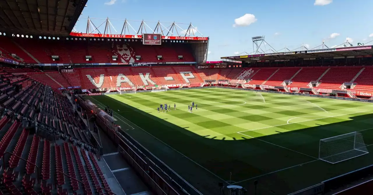 PEC maakt gelijk tegen FC Twente, dat na Regeer ook Brenet moet wisselen