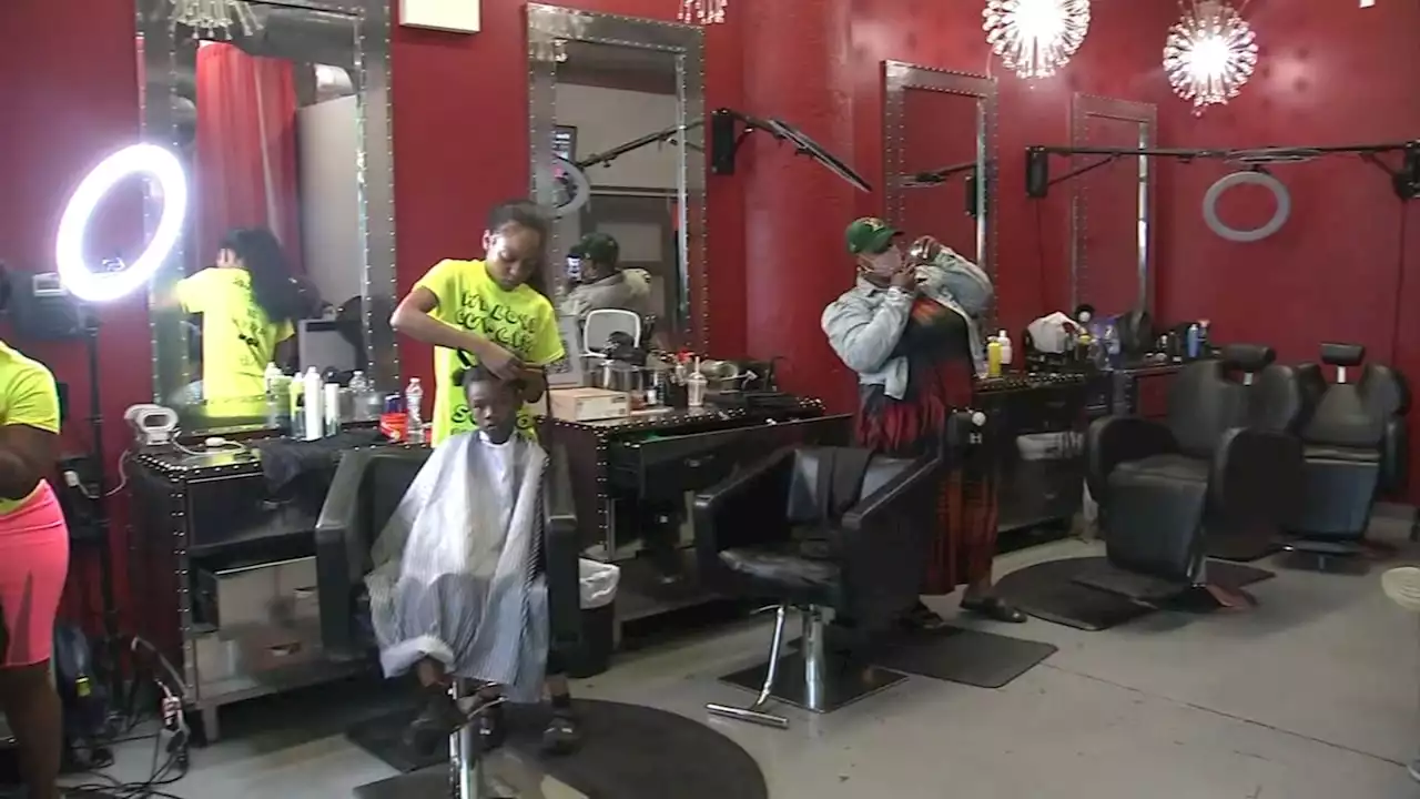 South Side barbers, stylists get CPS students ready for 1st day of school year