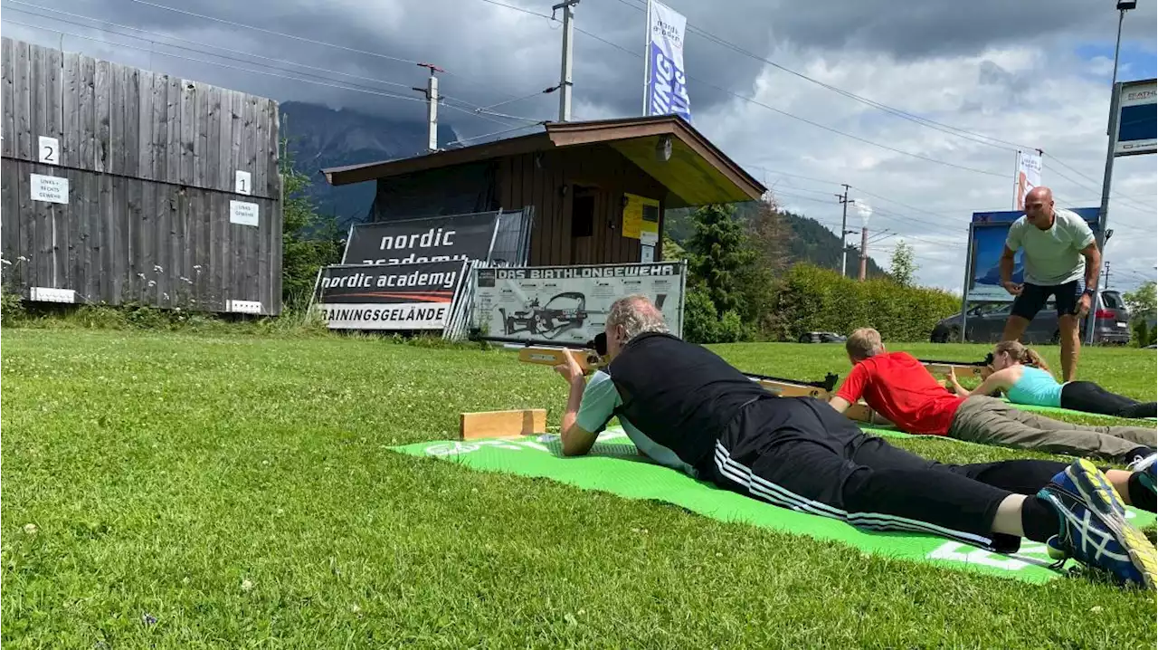 Biathlon für Anfänger: Unser Reporter im Selbstversuch in Tirol