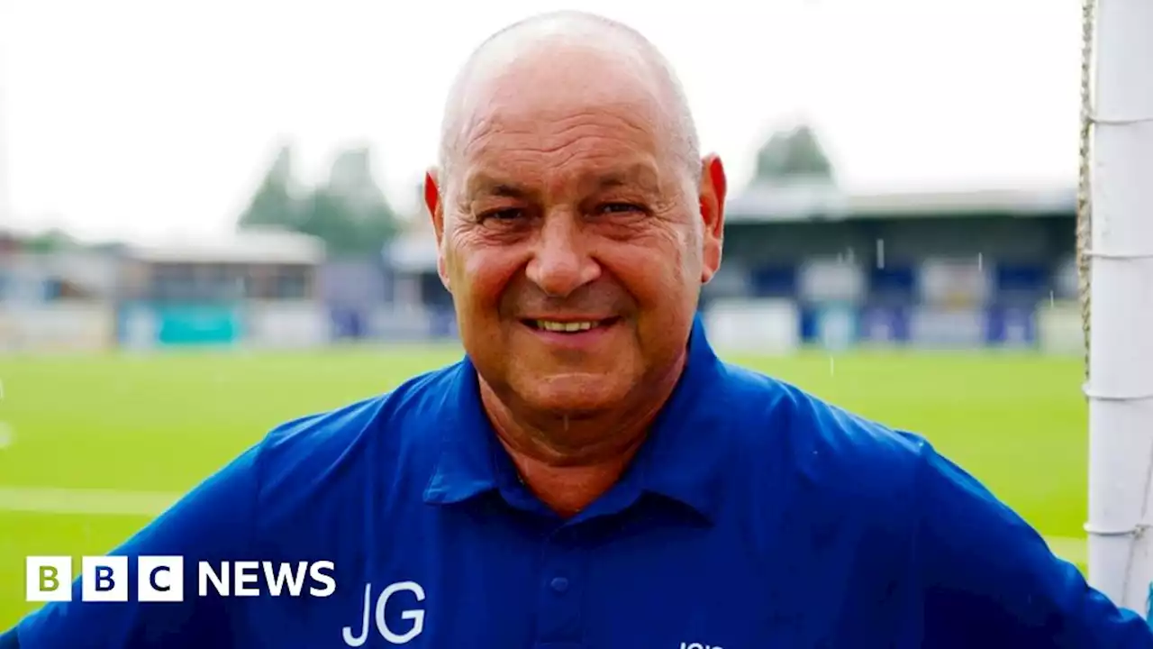 Nuneaton Borough offers free tickets after heavy defeat