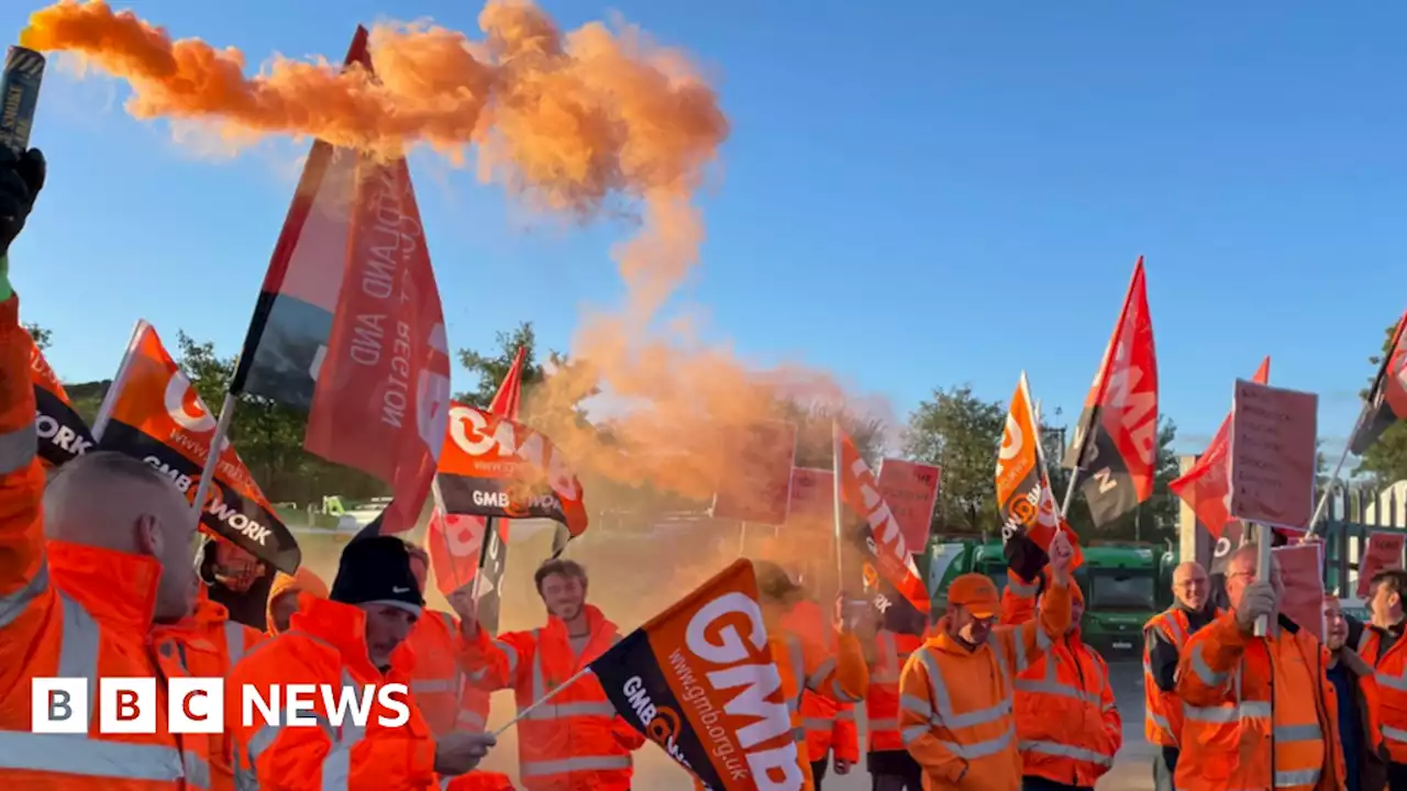 Derbyshire Dales bin workers' 'stinky summer' strike called off