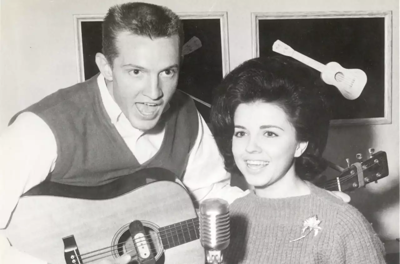 Ray Hildebrand, Singer and Songwriter With Paul & Paula, Dies at 82