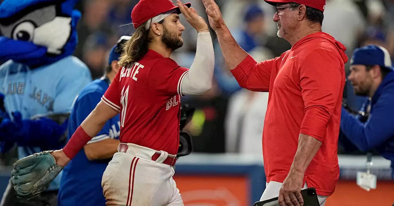 Toronto Blue Jays coach under fire for controversial tweets minutes before game