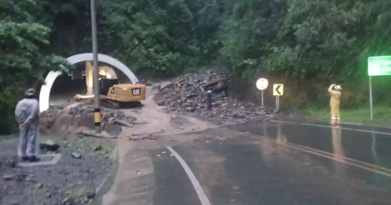 Dos vías de Antioquia tienen restricciones por derrumbes en este plan retorno