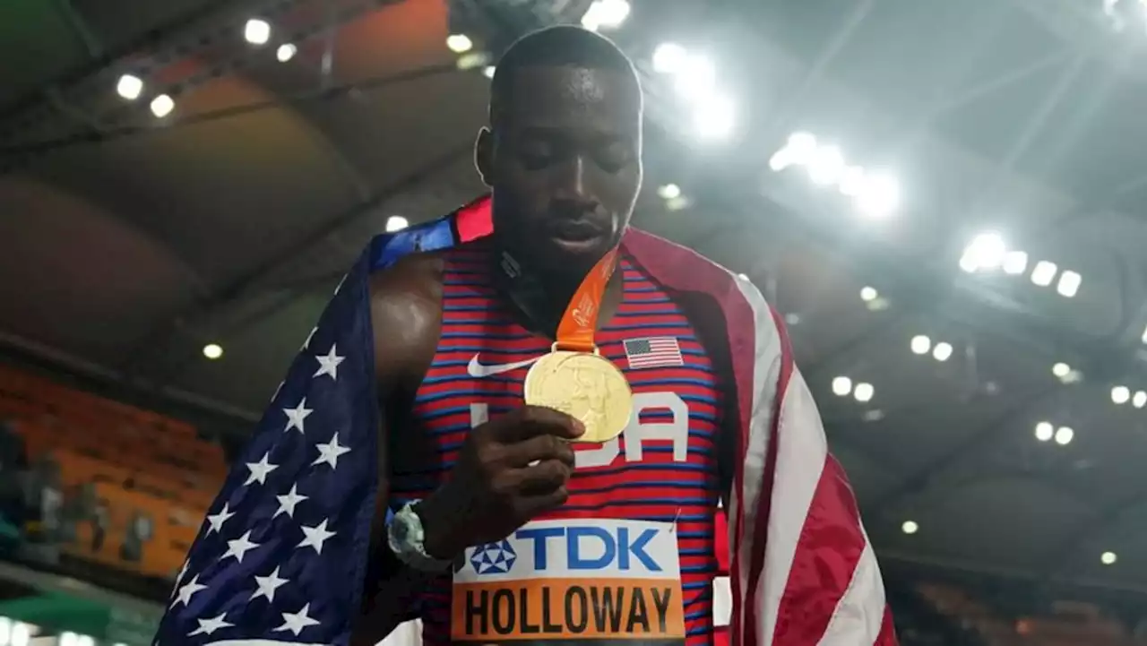 American Holloway wins third consecutive world 110m hurdles title