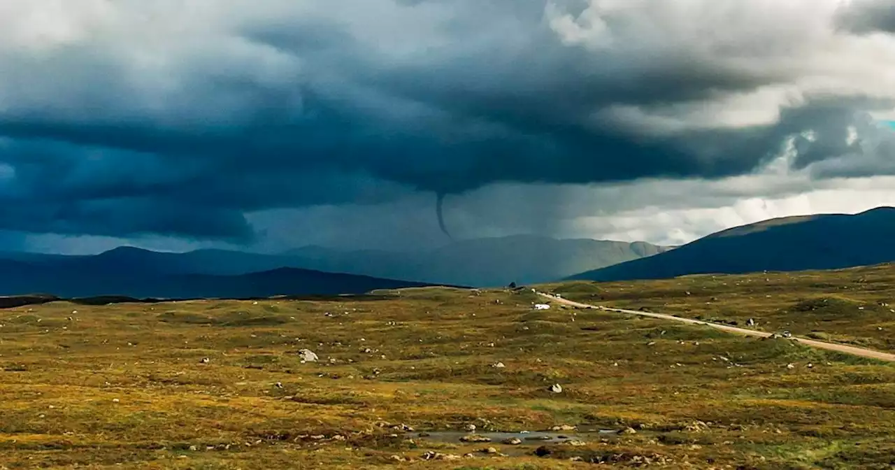 'Small tornado' in Scotland captured in dramatic footage of weather phenomenon