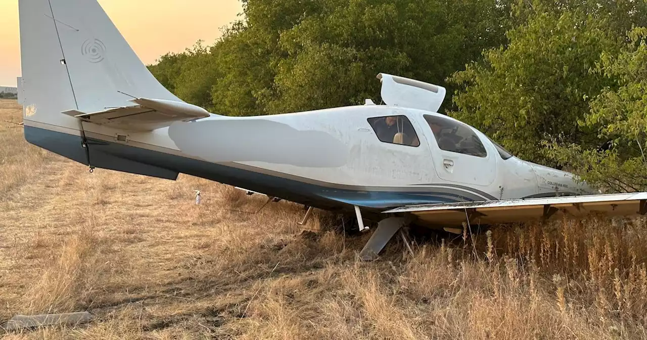 No injuries reported after small airplane crashes in Tarrant County, officials say