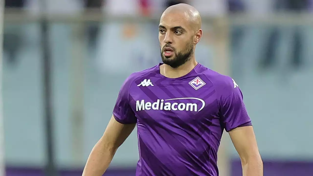 Amrabat to stay put? Moroccan World Cup star named to Fiorentina's Europa Conference League roster amid Premier League transfer interest