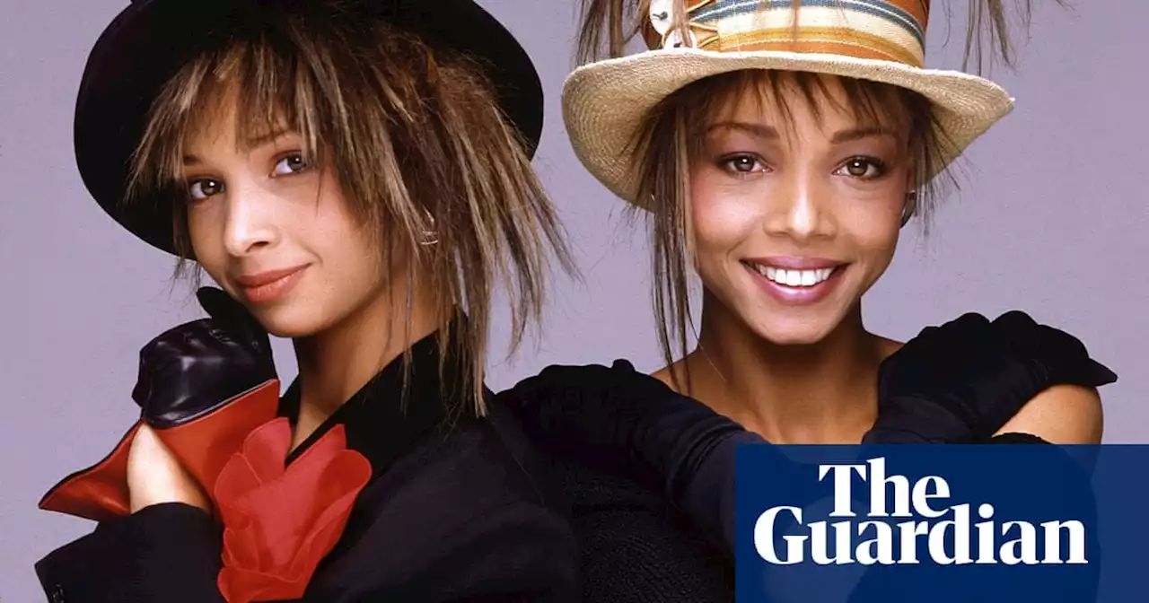 ‘It was our response to glamour photos of Mel resurfacing’: how we made Mel & Kim’s Respectable