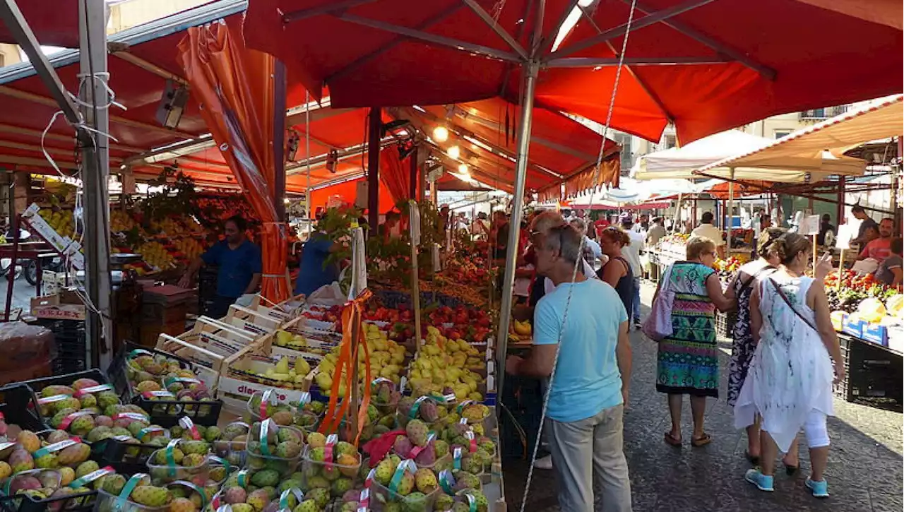 Ecco le attrazioni italiane deludono i turisti: nella lista nera il Mercato Ballarò di Palermo