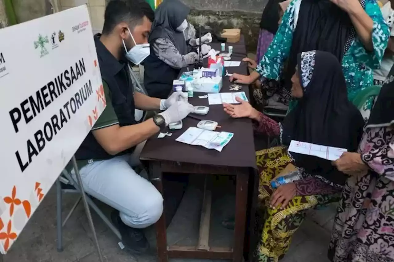 PP Tahsinul Akhlaq Bahrul Ulum Surabaya Gandeng Djarum Foundation Berikan Pelayanan Medis