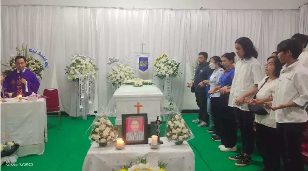 Berita Duka, Lukas Sutedjo Meninggal Dunia, Umat Gereja Santa Theresia Berbelasungkawa