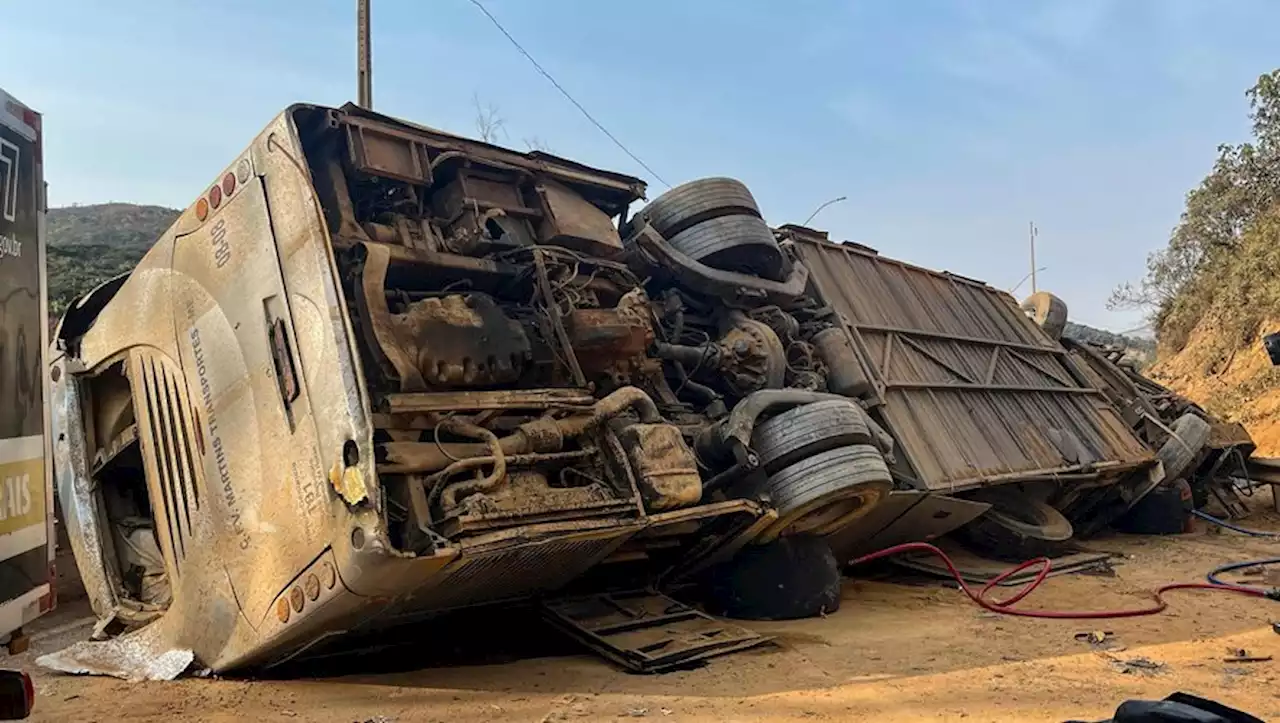 Brésil : sept morts et vingt-sept blessés après l'accident d'un car de supporters