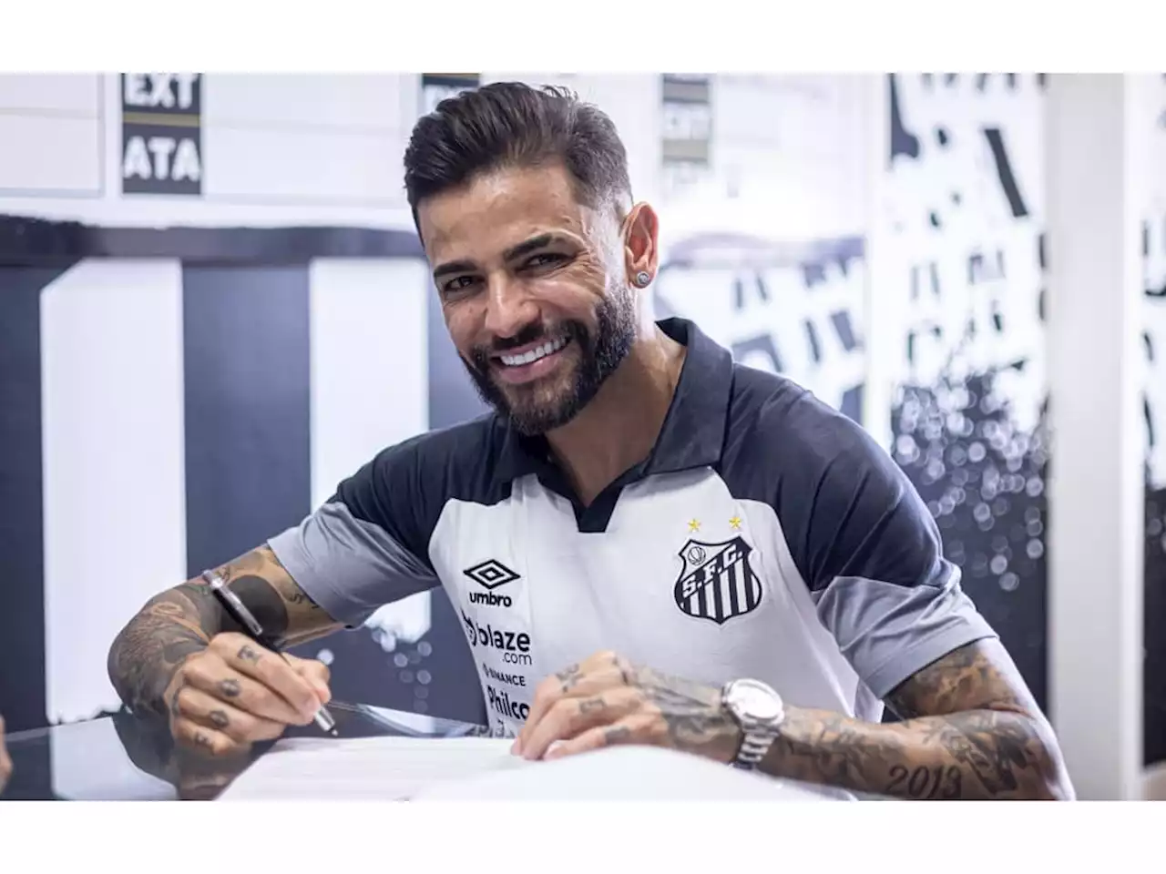 O SÉTIMO REFORÇO! Santos anuncia lateral Júnior Caiçara