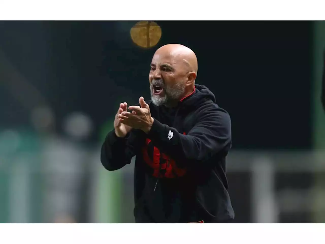 Sampaoli minimiza críticas e define missão no Flamengo: 'Meu desafio é convencer o grupo a jogar como eu quero'