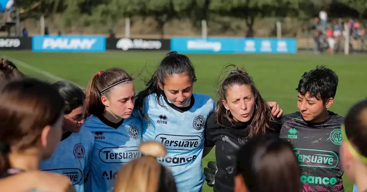 El equipo femenino de Belgrano sale a escena visitando a San Lorenzo | Fútbol