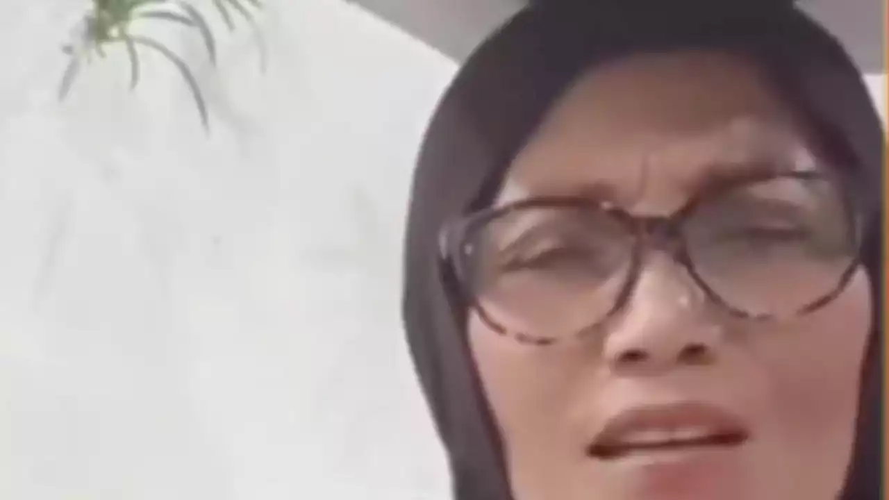 Viral Ibunda Indah Permatasari Hina Arie Kriting Sambil Nyunggi Al Quran, Diingatkan Bisa Kena Tulah Sendiri