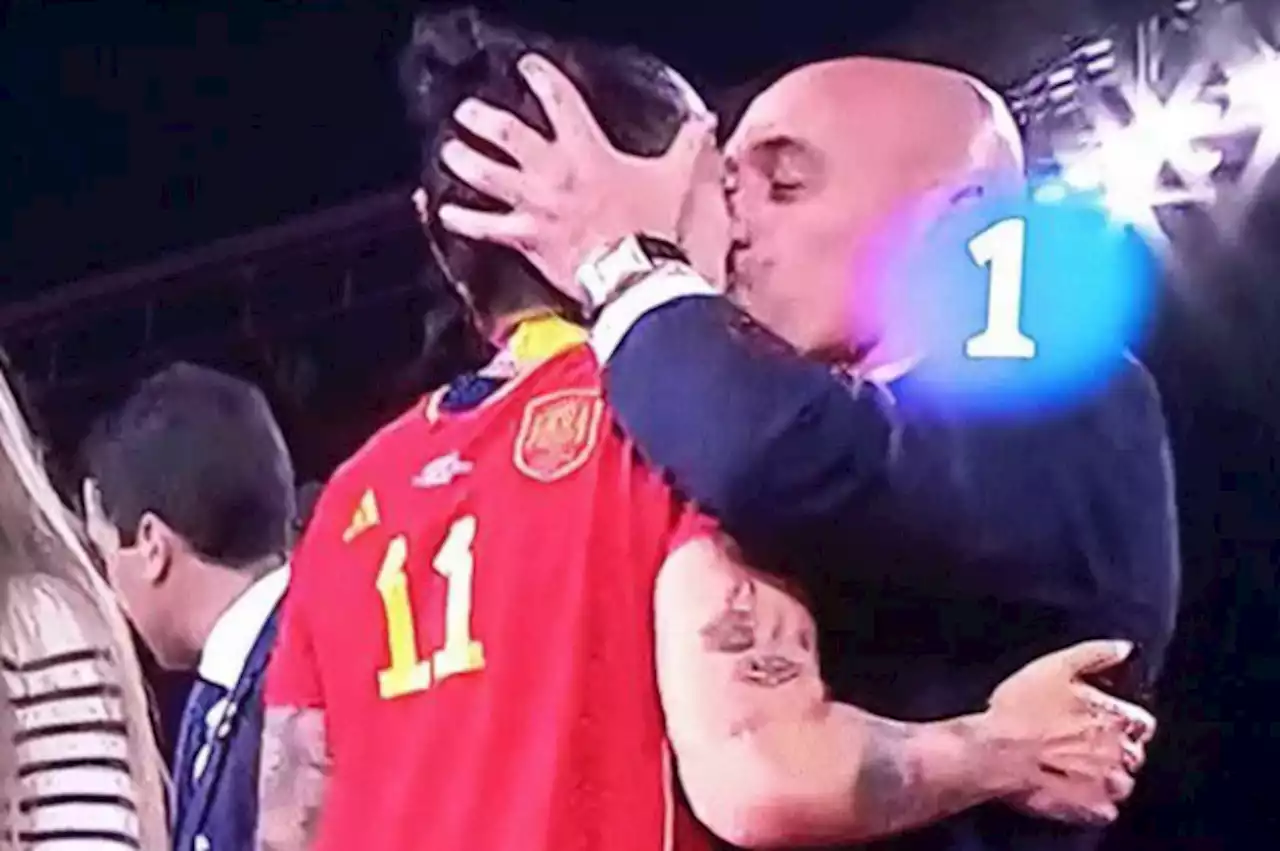 W’World Cup: 'Kiss on lips, sexual assault,’ fans berate Spanish FA chief