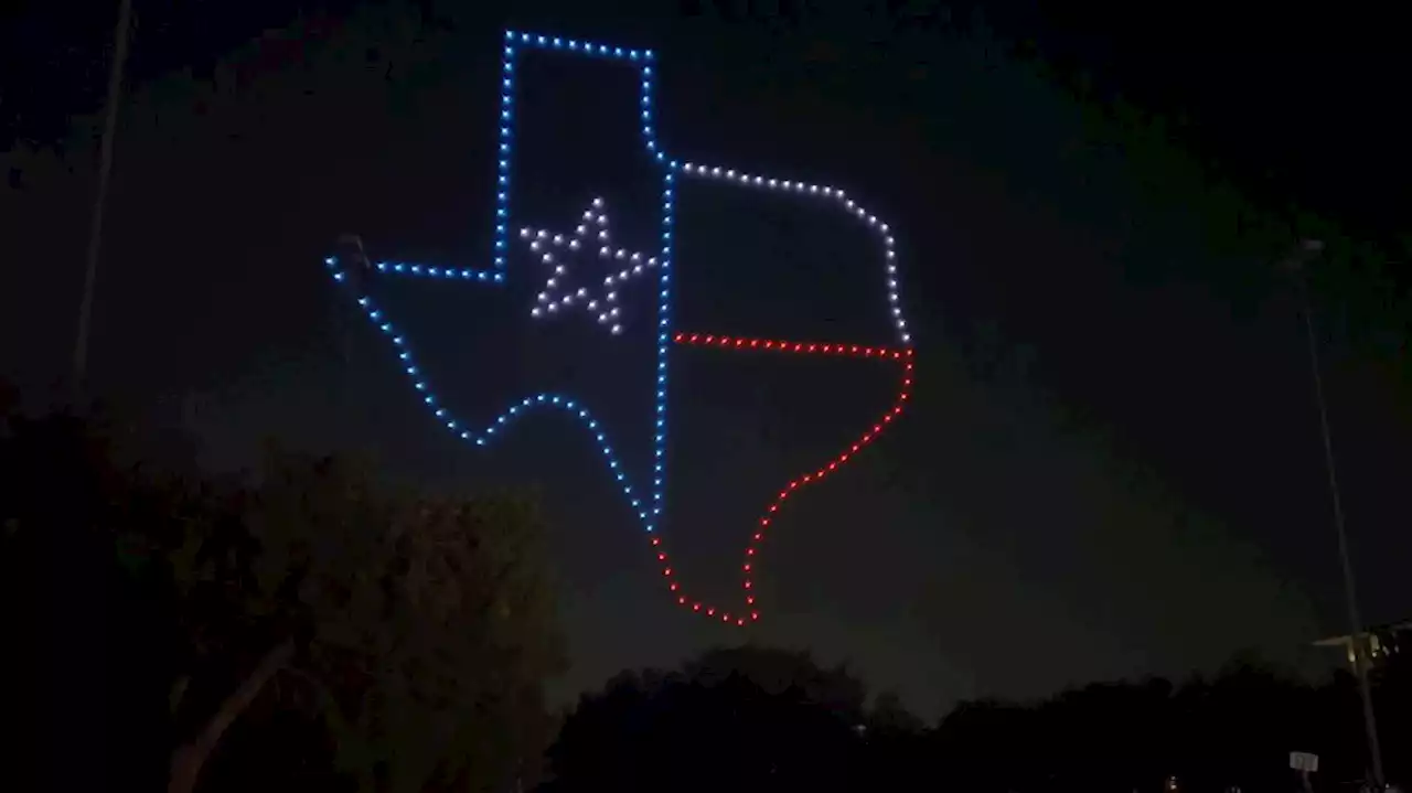 University of Texas San Antonio kicks off academic year with innovative drone light show