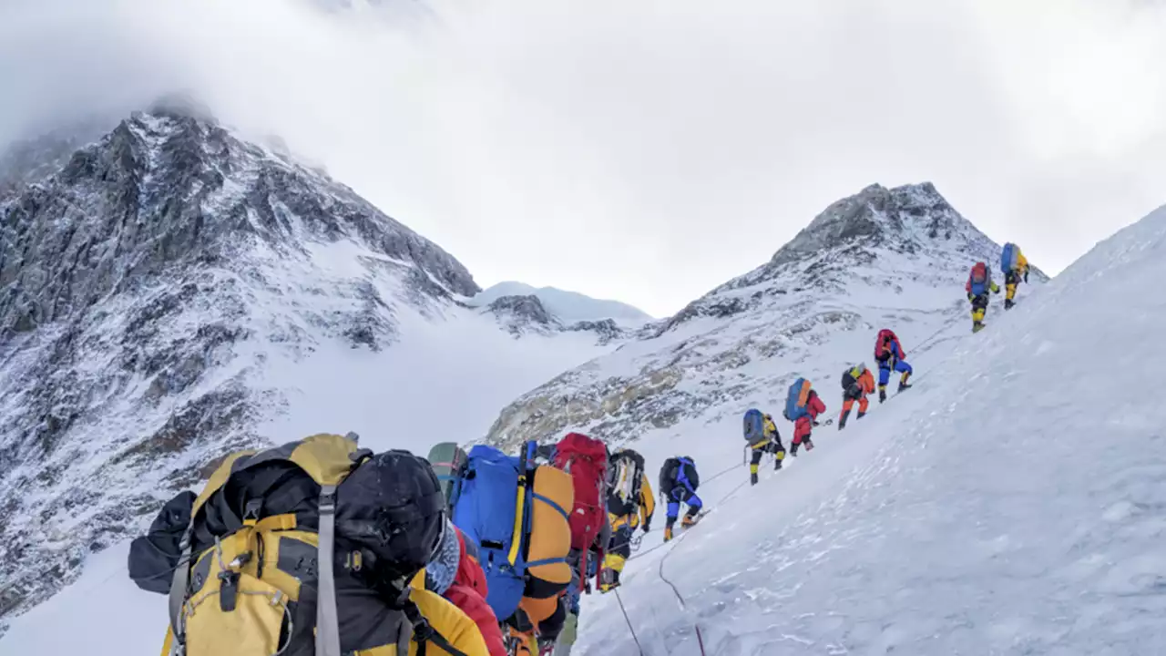 Nepal erwägt 15.000 US-Dollar Gebühren für Everest-Besteigung